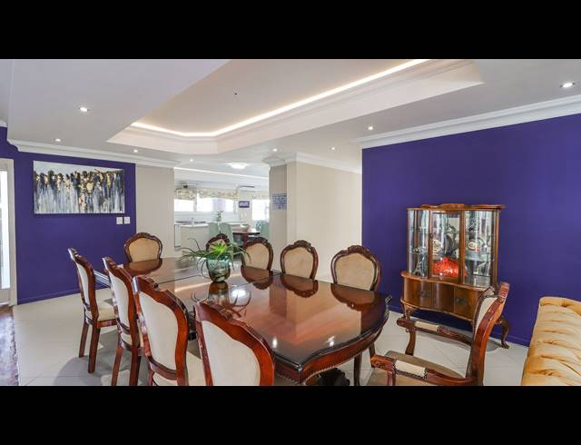 5 BEDROOM HOUSE FOR SALE IN BRYANSTON